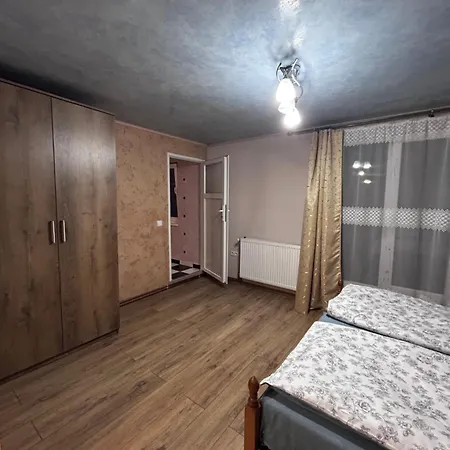 апартаменти-студія Stoma Apartment Bohdan (Transcarpathia)